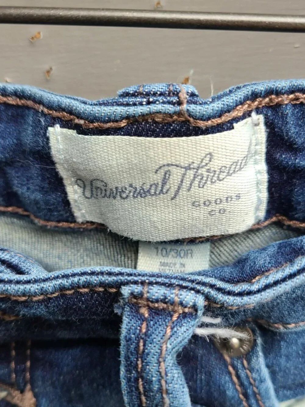 Universal Threads 5 Button Fly High Rise Skinny Jeans 10/30 - Picture 7 of 9